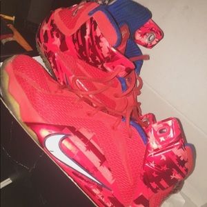 Lebron 12